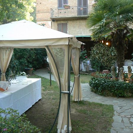 Hotel Moderno Siena Exterior photo