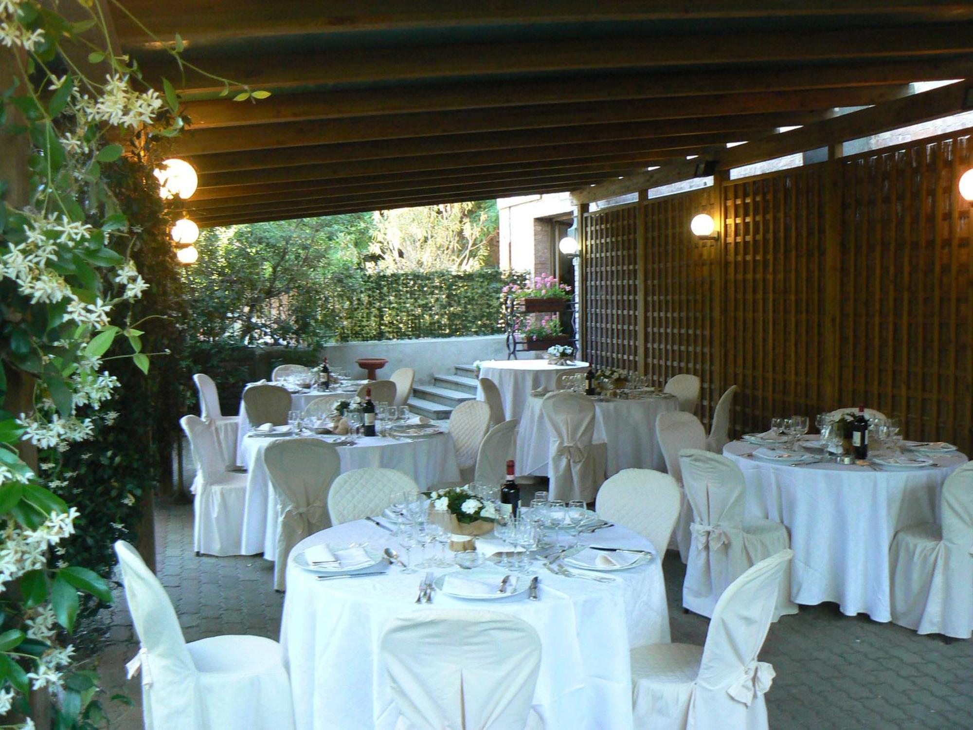 Hotel Moderno Siena Exterior photo