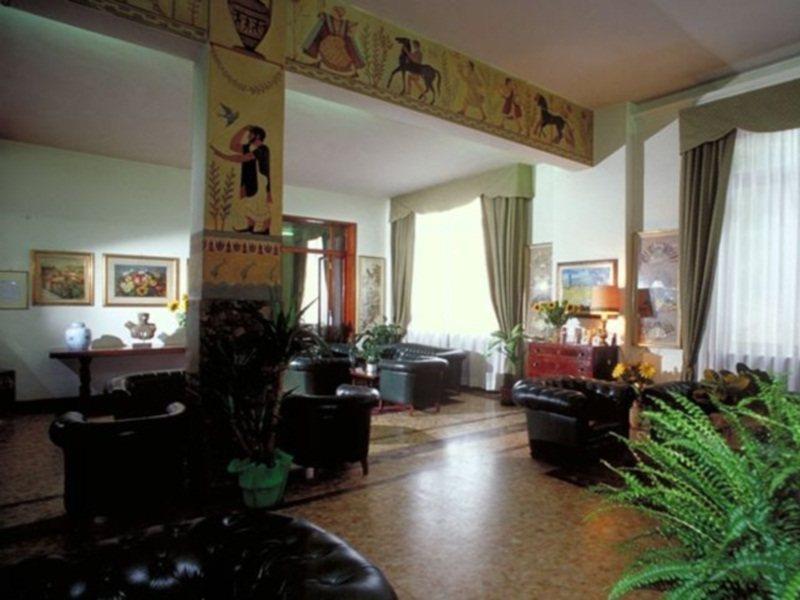 Hotel Moderno Siena Exterior photo