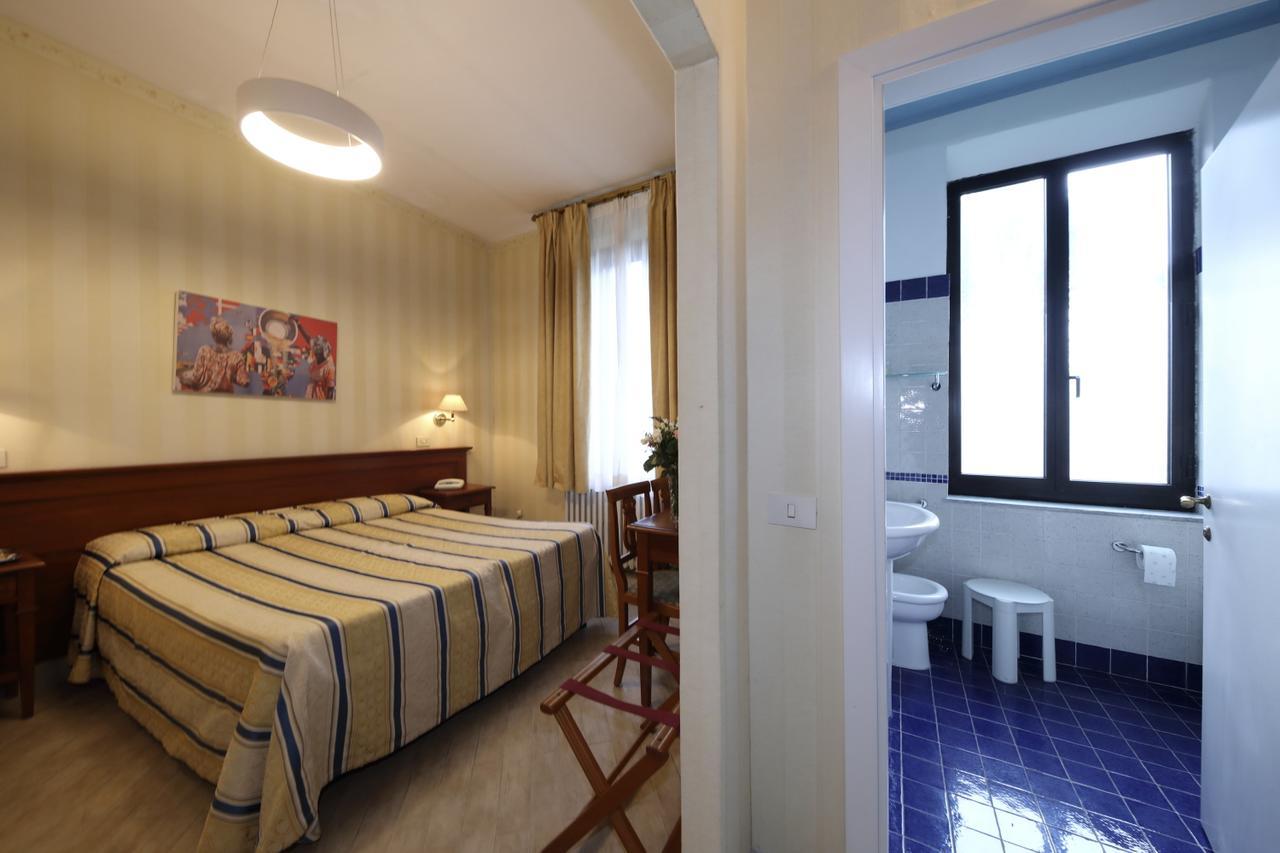 Hotel Moderno Siena Exterior photo
