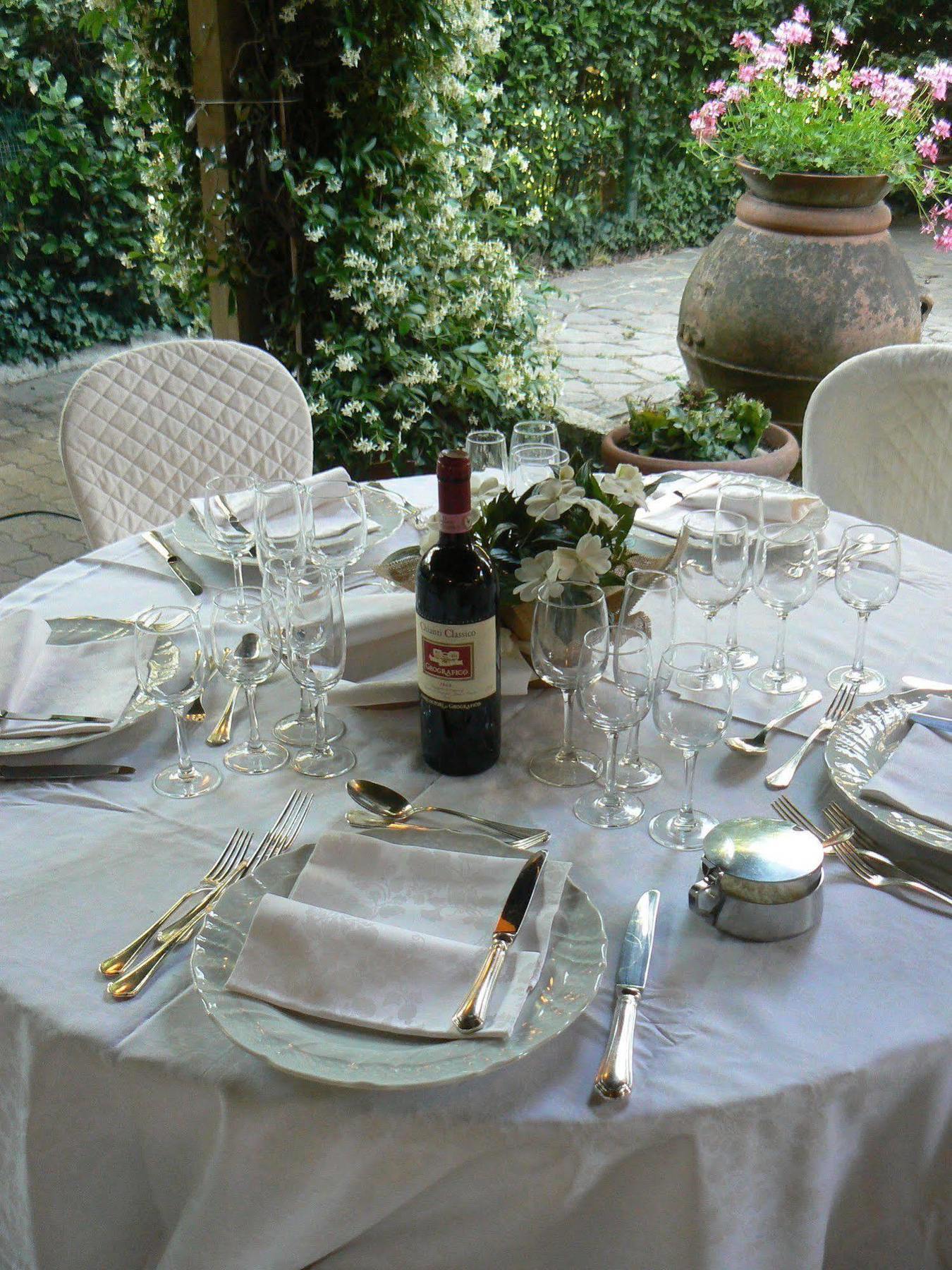 Hotel Moderno Siena Exterior photo