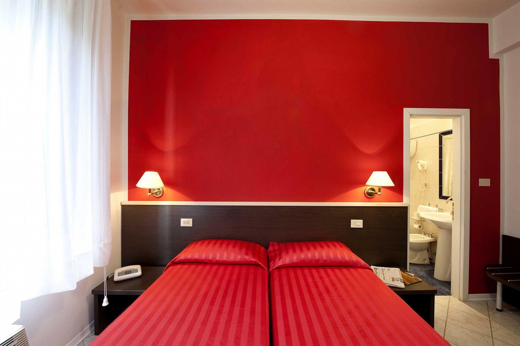 Hotel Moderno Siena Exterior photo